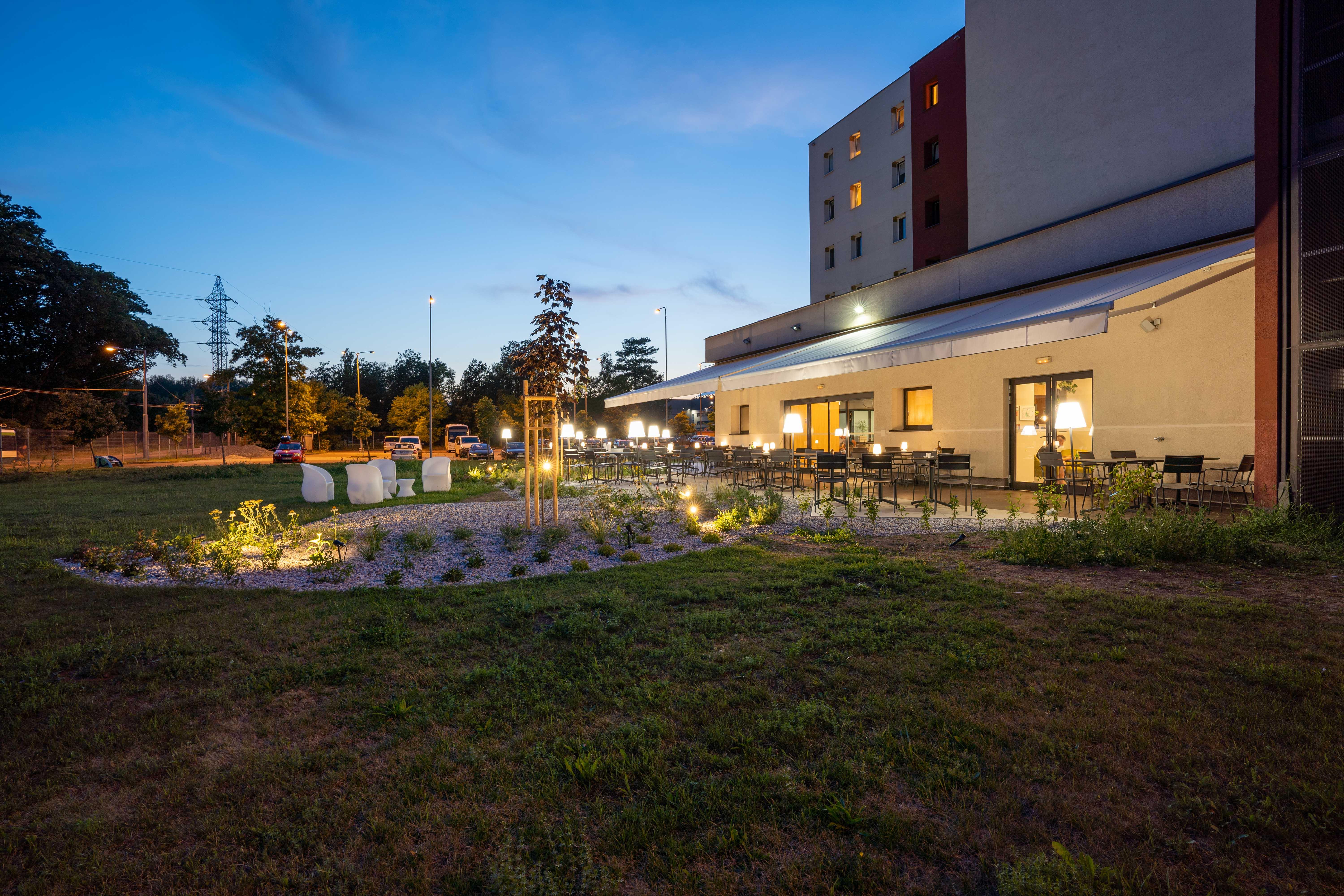 Ibis Hotel Plzen Exterior photo